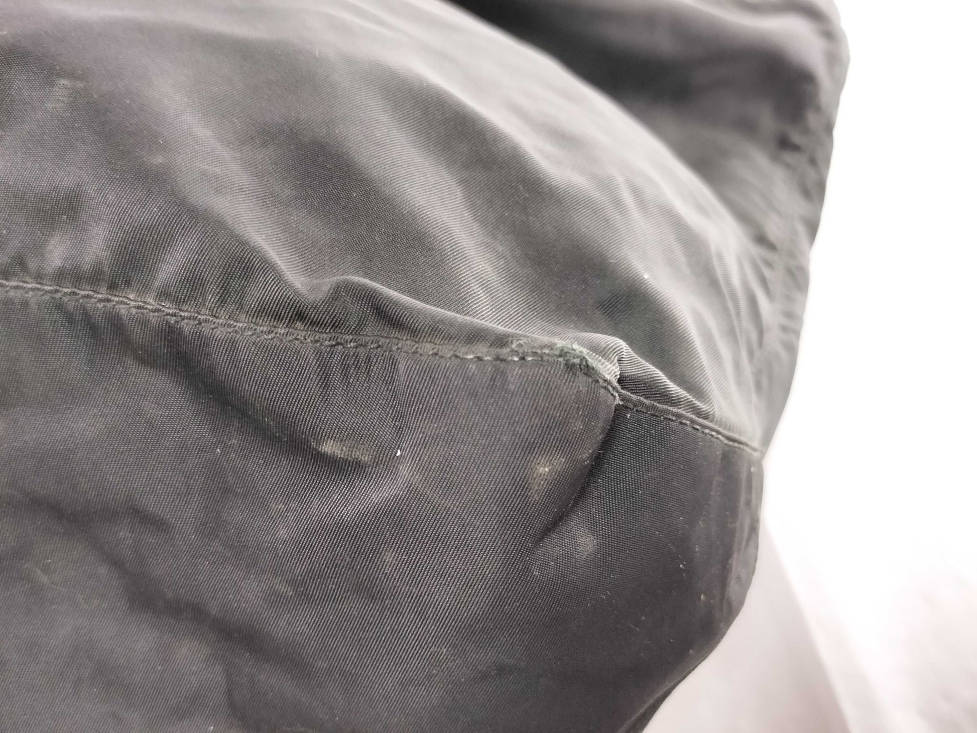 PRADA nylon triangular logo bag, zipper damage, condition considered. Tote bag