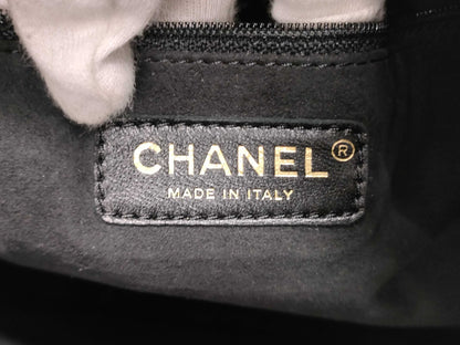 CHANEL CC Mark Vintage Gold Hardware Drawstring One-Shoulder Bag