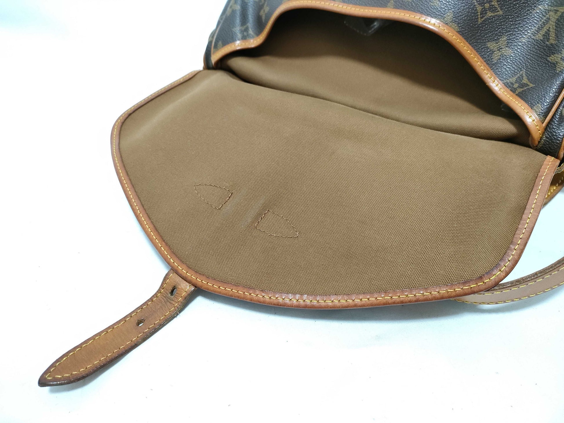 LOUIS VUITTON Monogram Saumur 30 Shoulder Bag