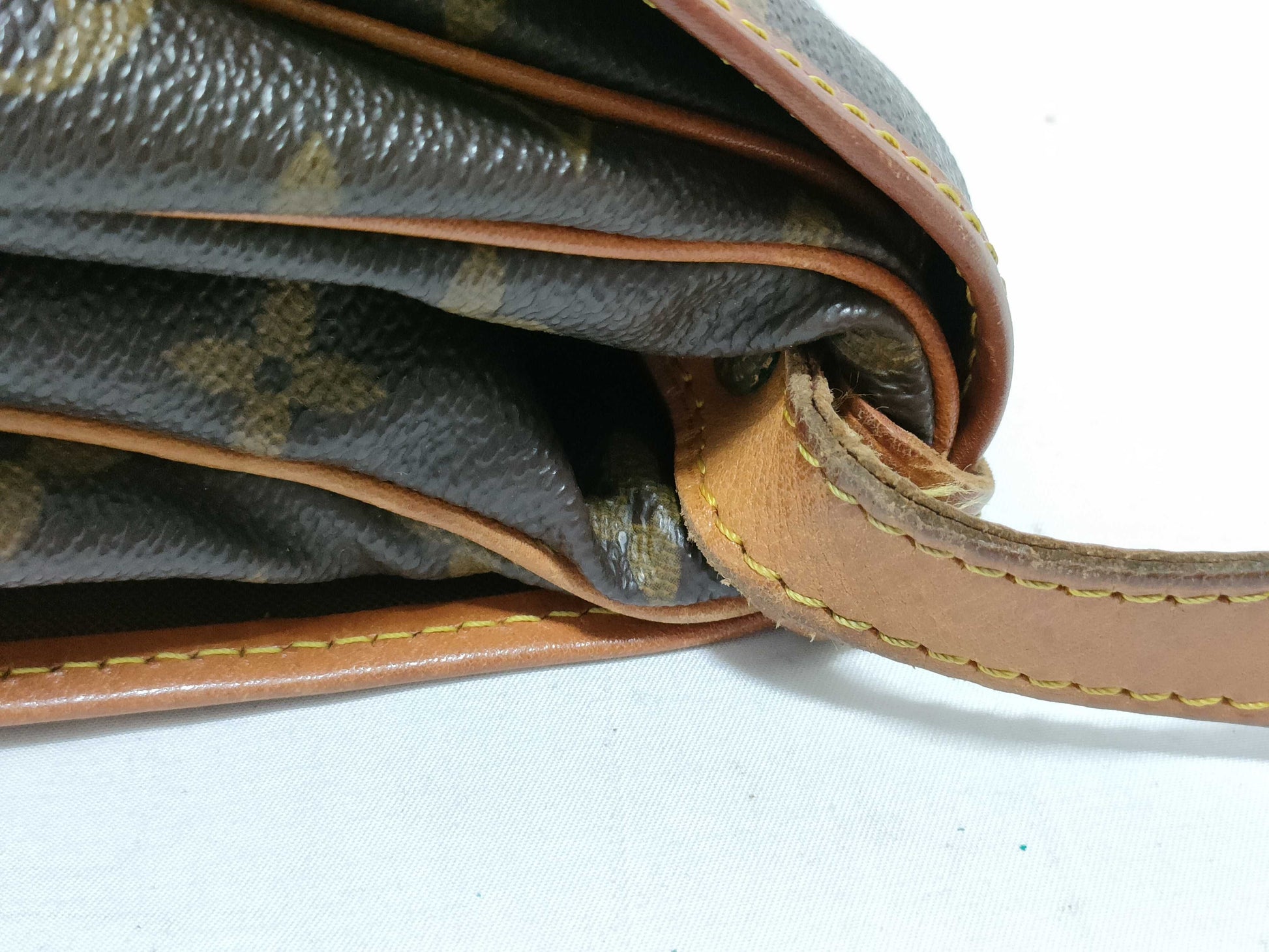 LOUIS VUITTON Monogram Saumur 30 Shoulder Bag