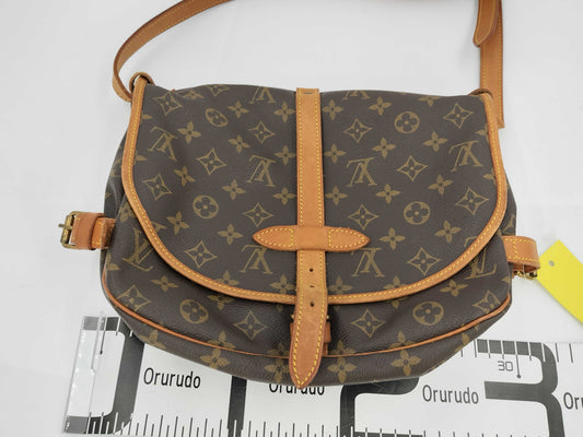 LOUIS VUITTON Monogram M42256 Saumur 30 Shoulder Bag
