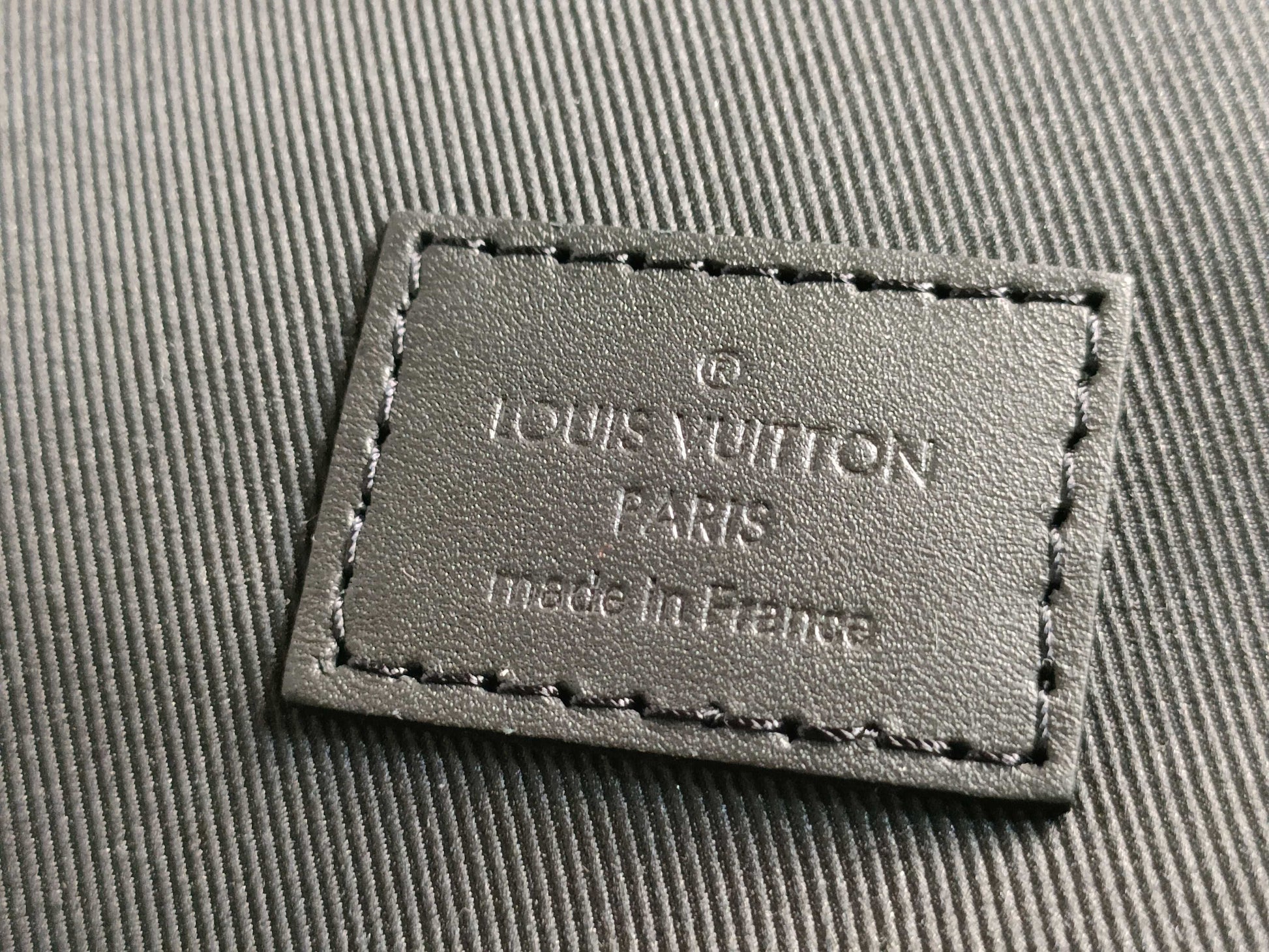 LOUIS VUITTON RFID Verified, Serial Unconfirmed, Damier Graphite N41720 Infini Avenue Sling Bag/Body Bag