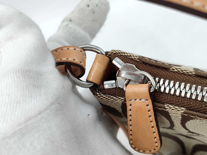 COACH Signature 32-6094 Shoulder Bag