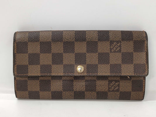 LOUIS VUITTON Damier Portefeuille Sarah Wallet
