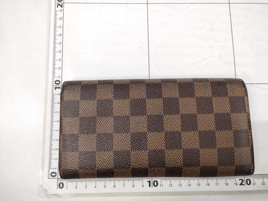 LOUIS VUITTON Damier Portefeuille Sarah Wallet