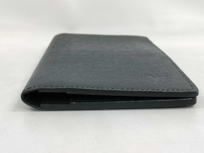 LOUIS VUITTON Taiga Portefeuille Long Wallet