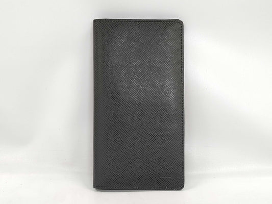 LOUIS VUITTON Taiga Portefeuille Long Wallet