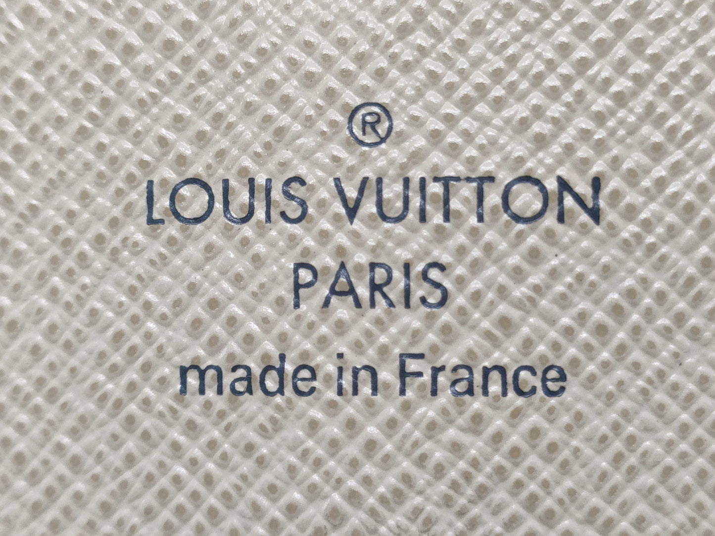 LOUIS VUITTON Damier Azur Portefeuille Sarah Wallet