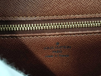 LOUIS VUITTON Monogram M51242 Saint-Cloud Shoulder Bag