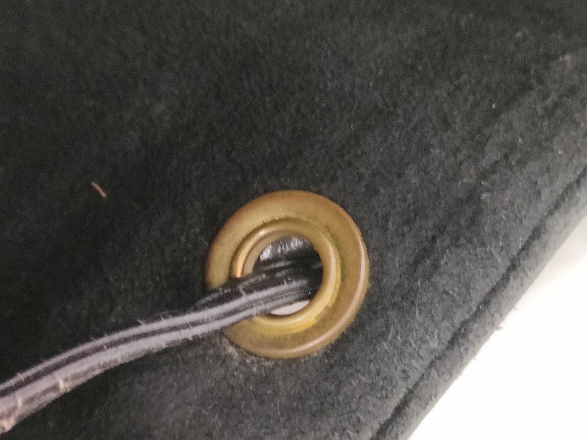 LOUIS VUITTON Epi Petit Noe Shoulder Bag