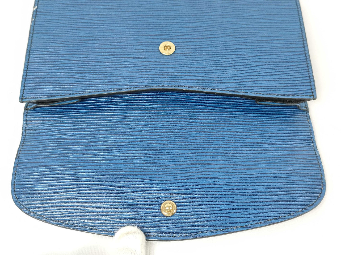 LOUIS VUITTON 863V.I Epi Montaigne Pouch