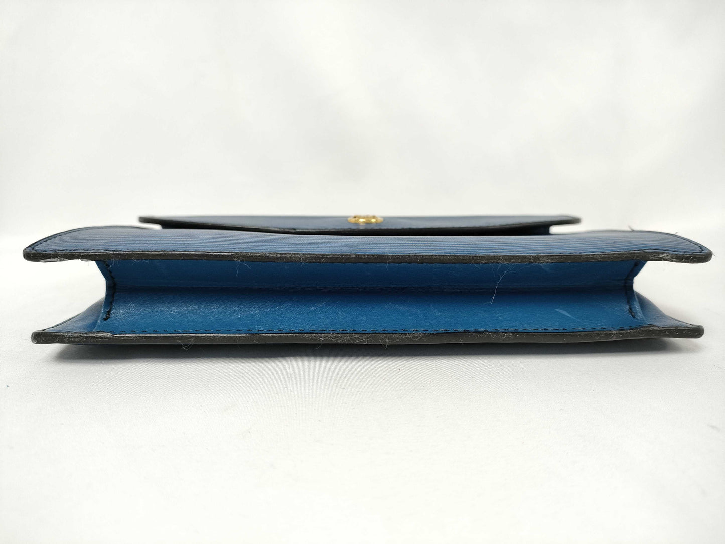 LOUIS VUITTON 863V.I Epi Montaigne Pouch