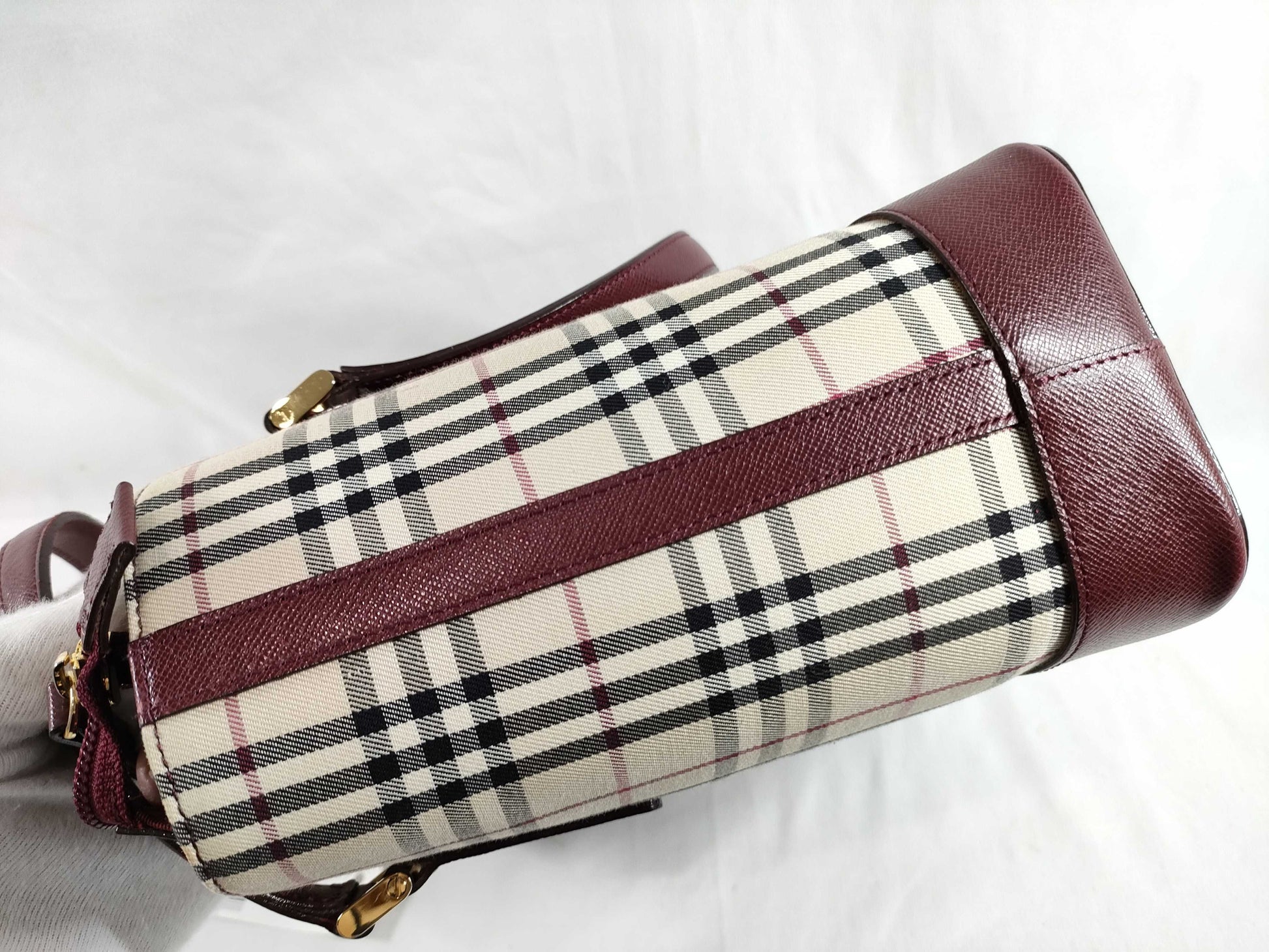 BURBERRY Nova Check/Handbag/Handle Scratches