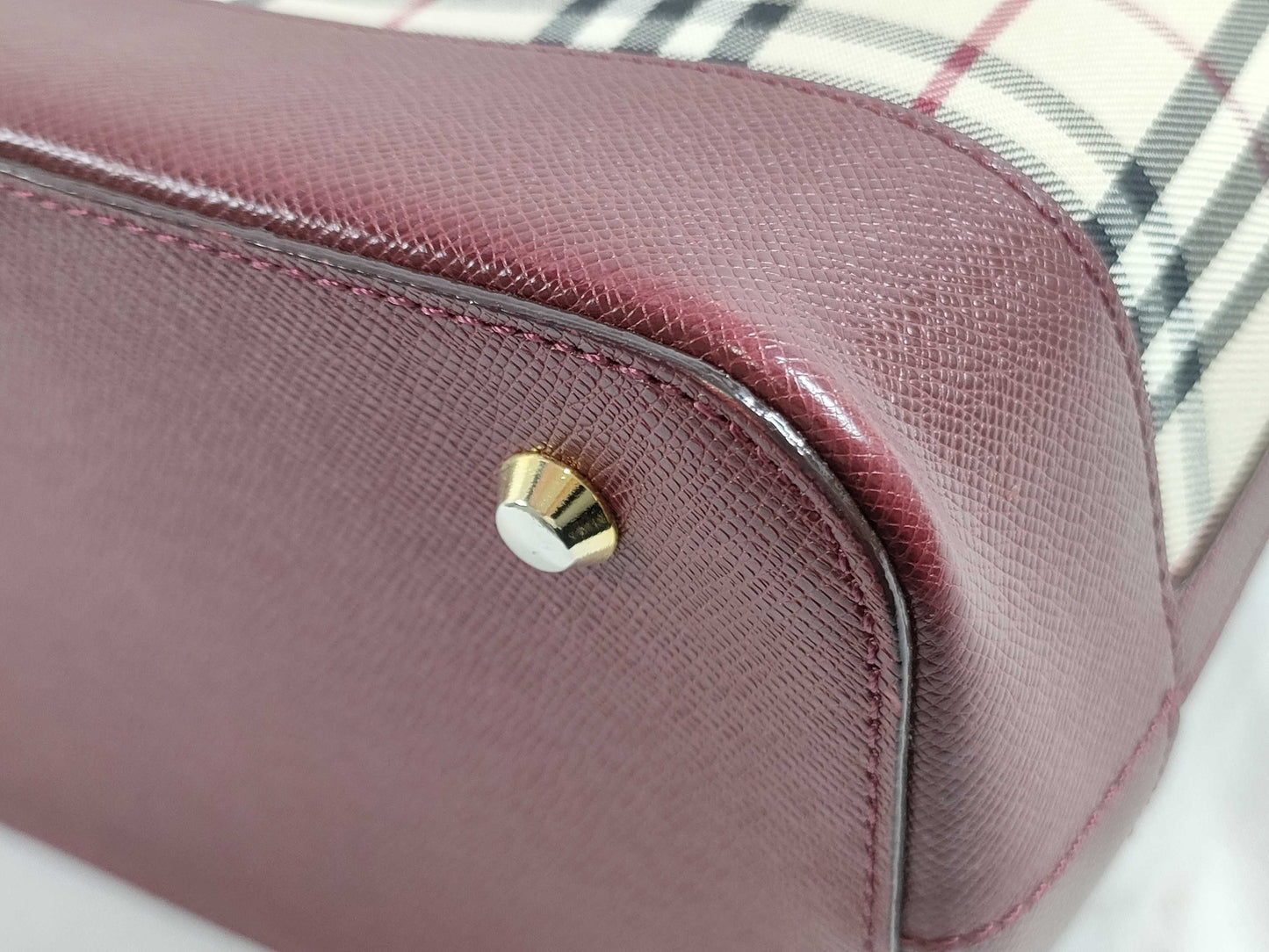 BURBERRY Nova Check/Handbag/Handle Scratches