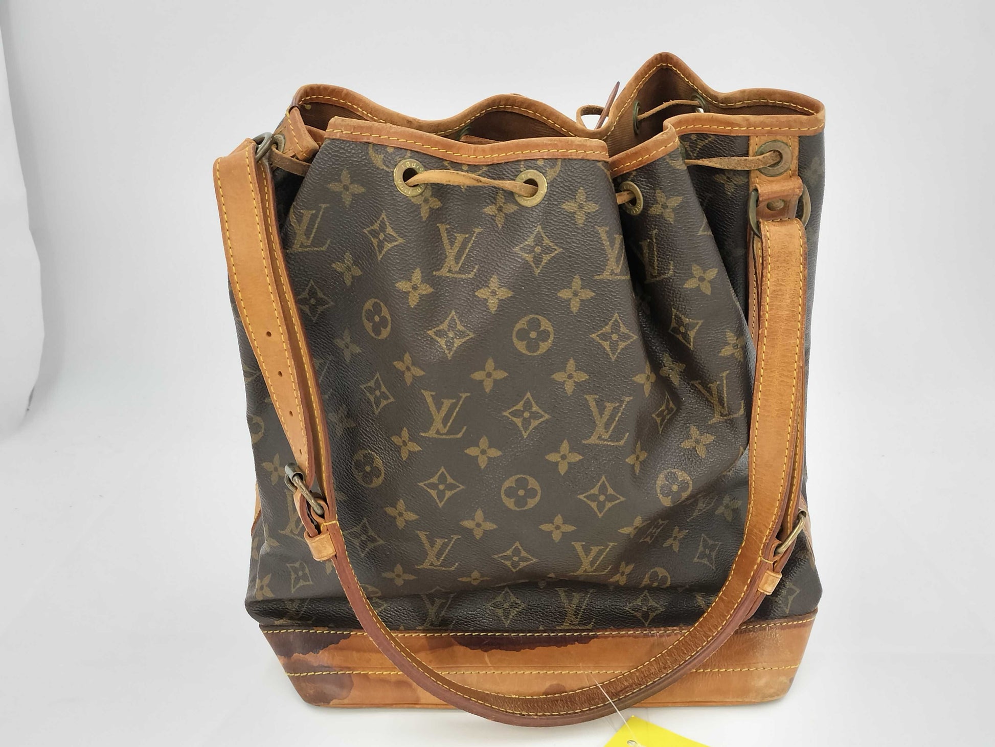 LOUIS VUITTON Monogram Noe Tote Bag
