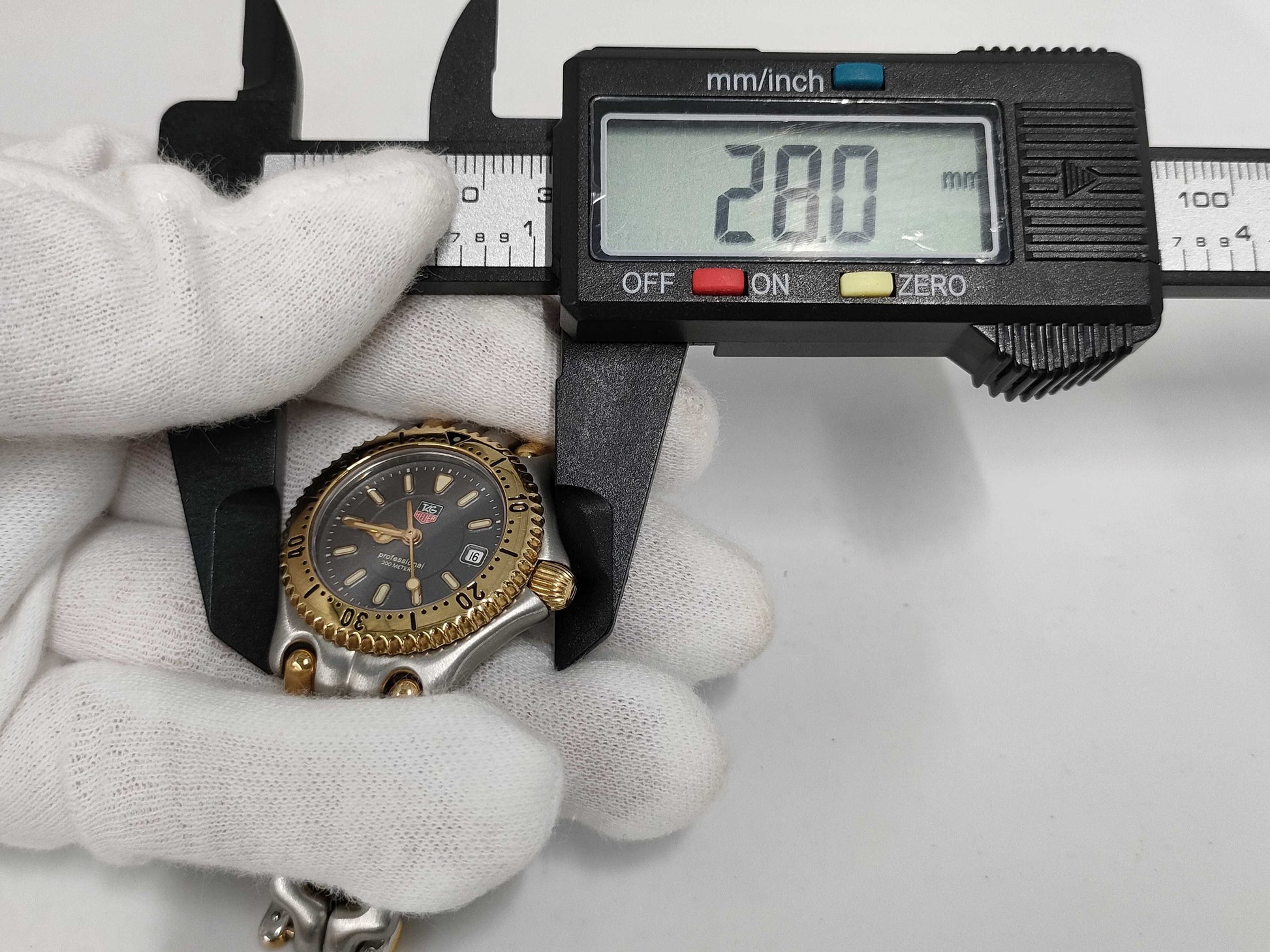 TAG Heuer WG-1320-2 Women's Watch