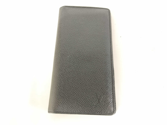 LOUIS VUITTON SP1099 Taiga Louis Vuitton Taiga Long Wallet