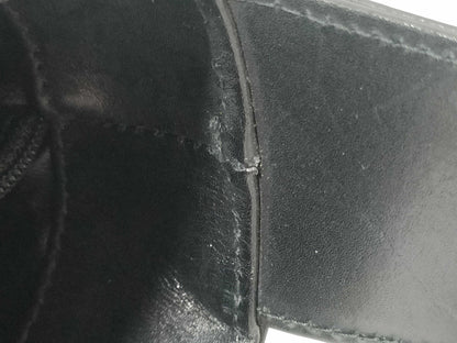 Salvatore Ferragamo Vara Leather Handbag BA21 4180 Black Handbag
