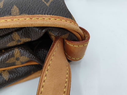 LOUIS VUITTON Monogram Saumur Shoulder Bag