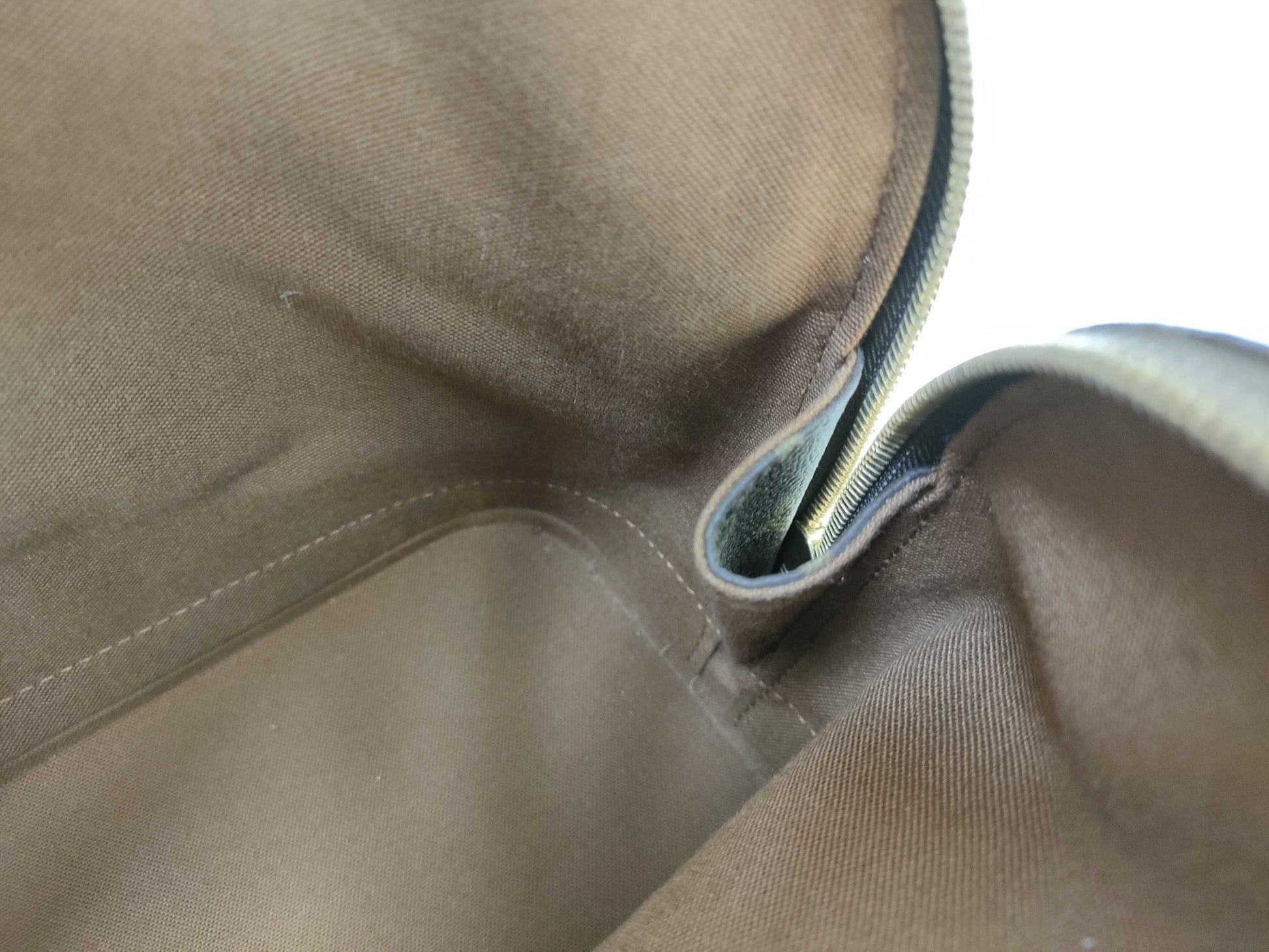 LOUIS VUITTON Monogram M51130 Alma Handbag