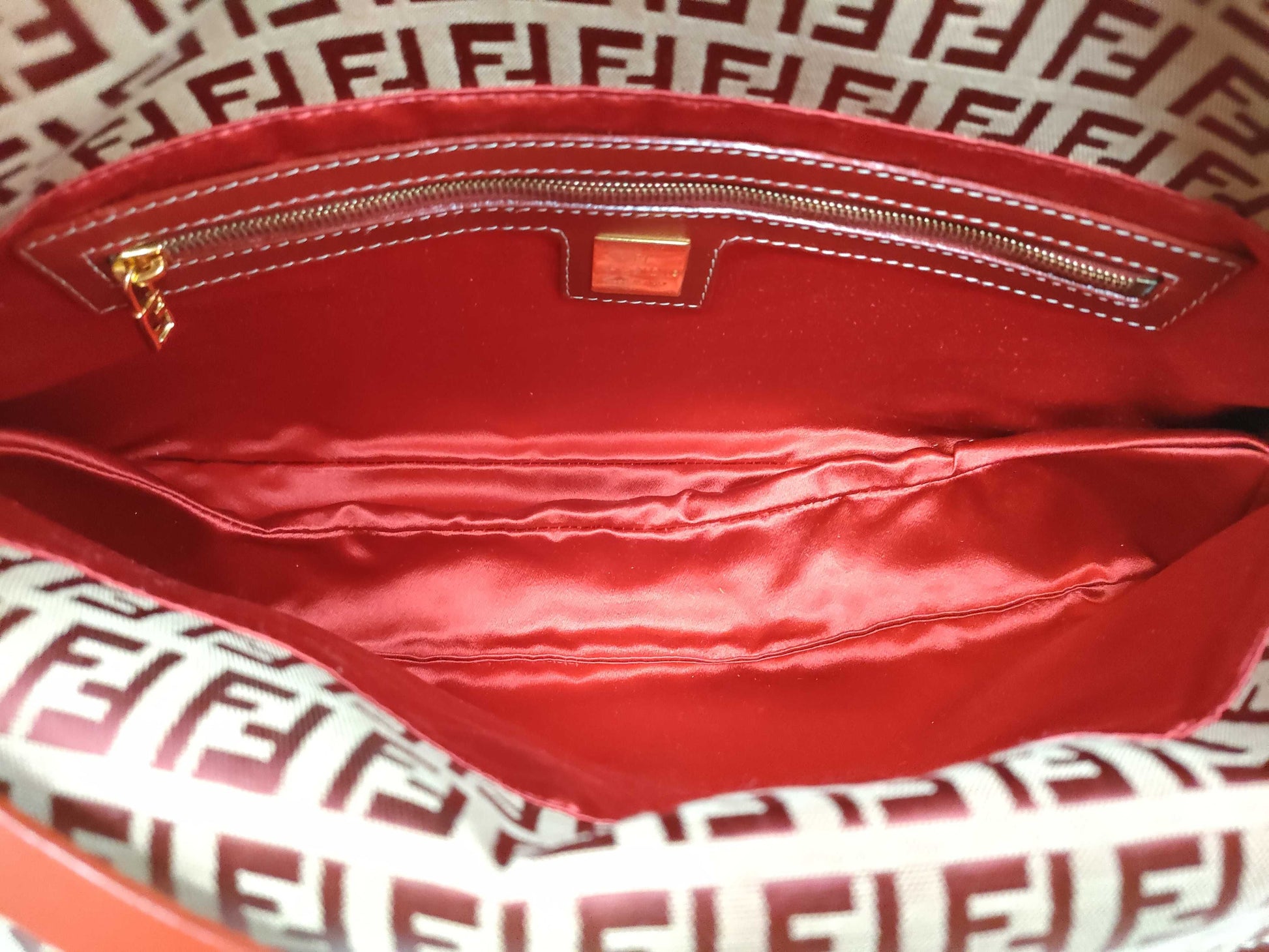 FENDI Mamma Mini Mamma Shoulder Bag