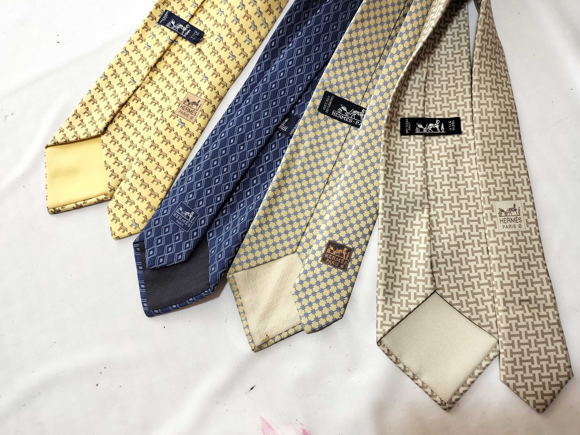 HERMES *4 pieces of neckties