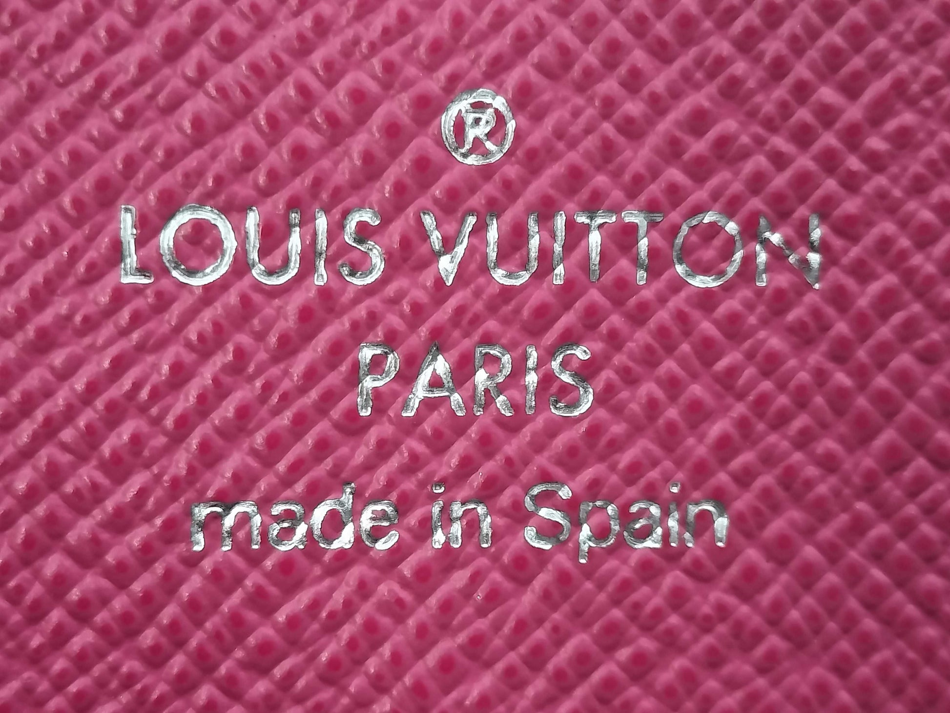 LOUIS VUITTON Epi Portefeuille Sarah Wallet