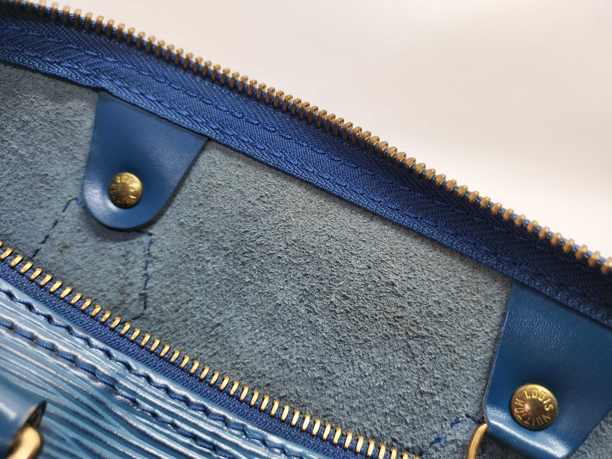 LOUIS VUITTON VI0934 Epi Speedy 25/M43015 Boston Bag