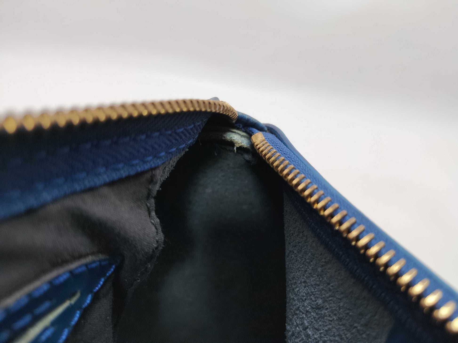 LOUIS VUITTON VI0934 Epi Speedy 25/M43015 Boston Bag