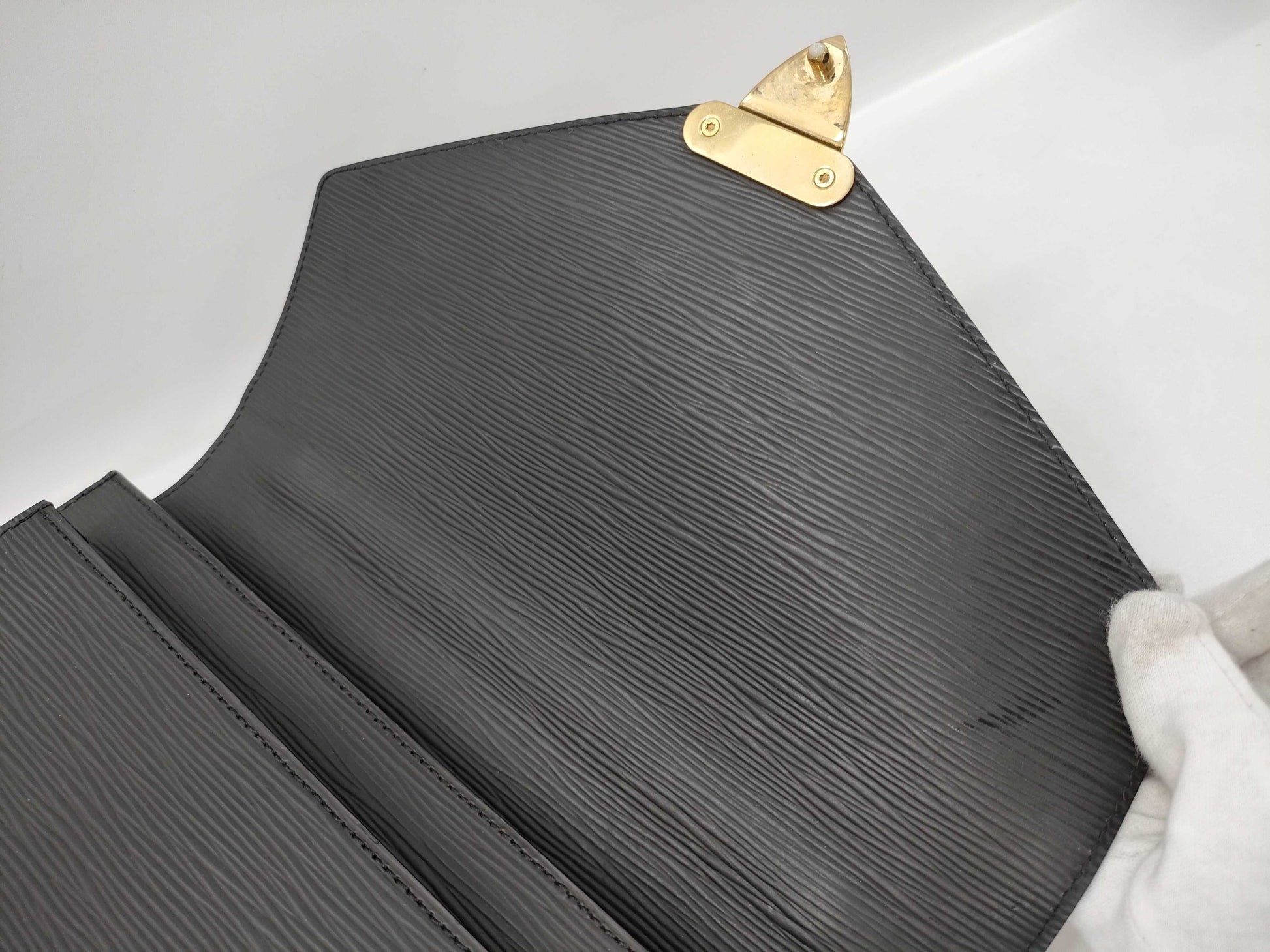 LOUIS VUITTON Epi Monceau 28 Handbag