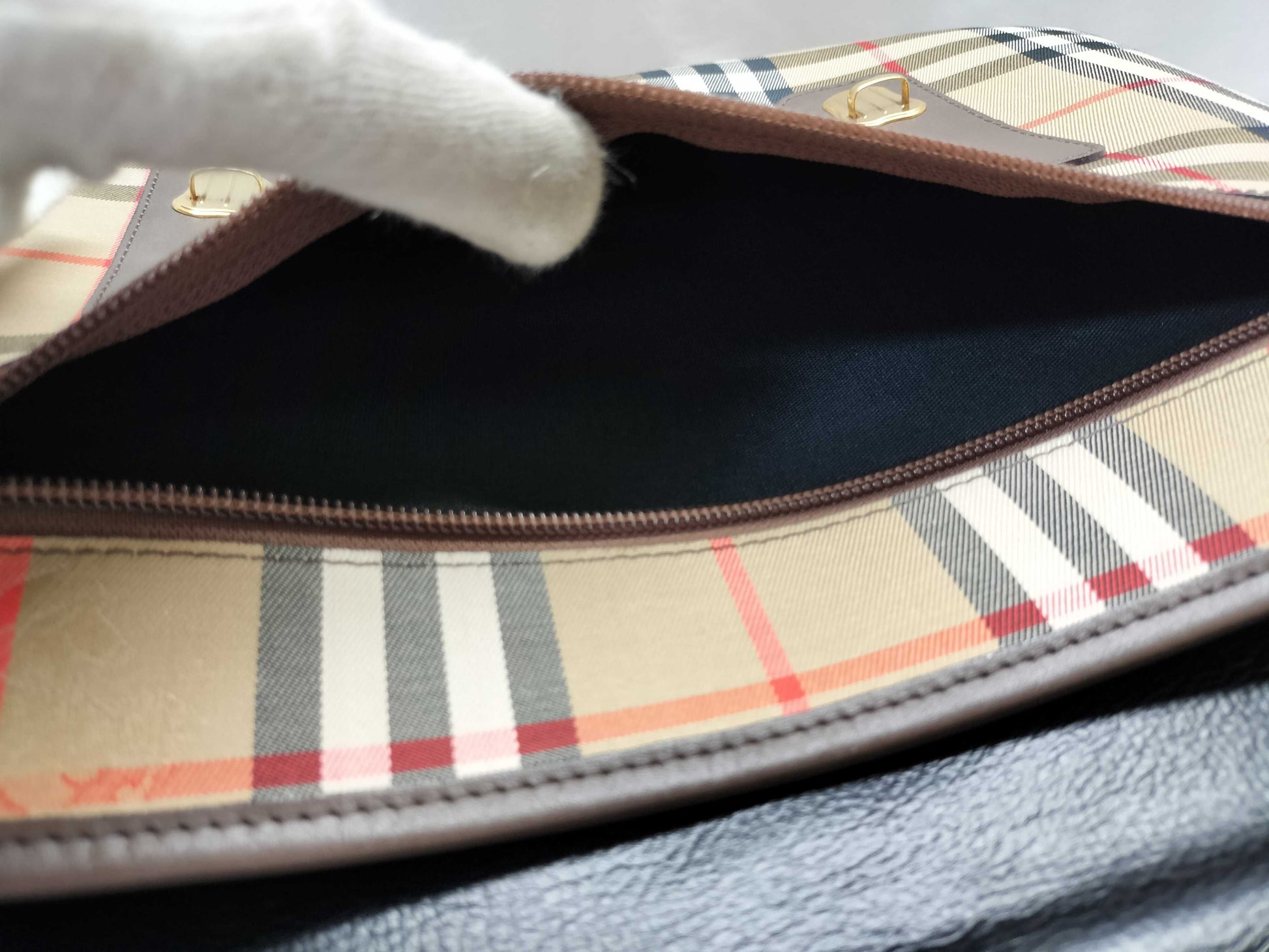 BURBERRY Check Messenger Shoulder Bag
