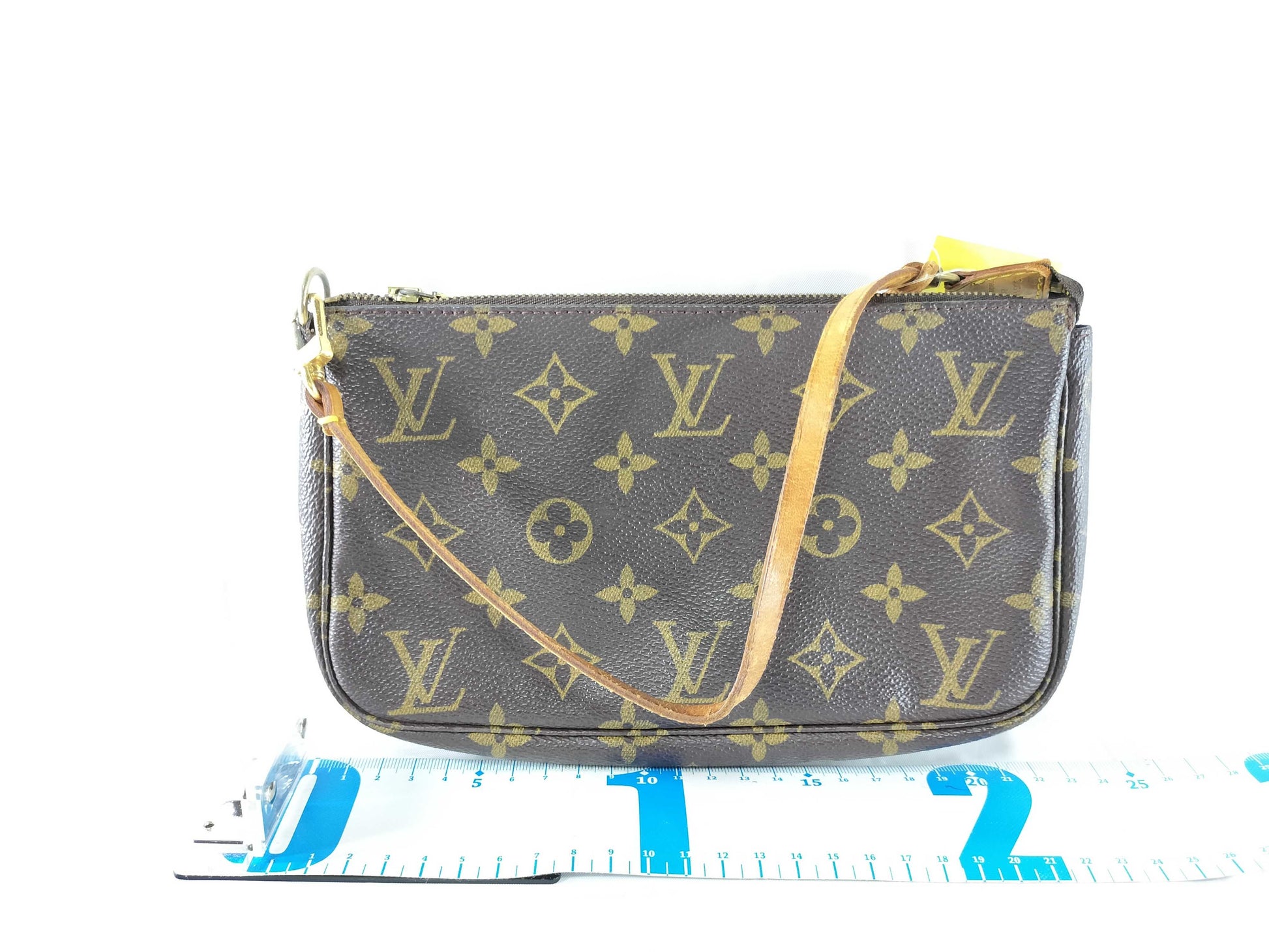 LOUIS VUITTON AR0021 Monogram M40712 Pochette Accessoires Pouch