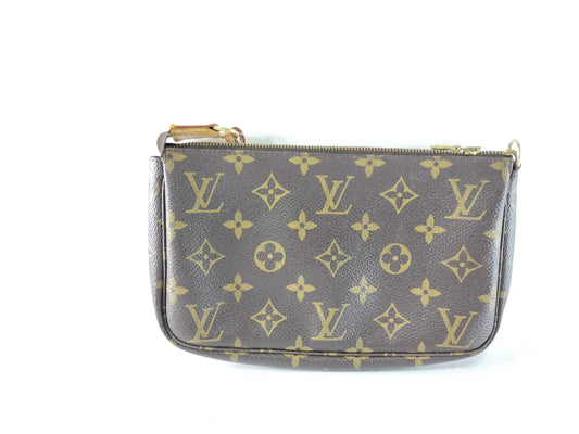 LOUIS VUITTON AR0021 Monogram M40712 Pochette Accessoires Pouch