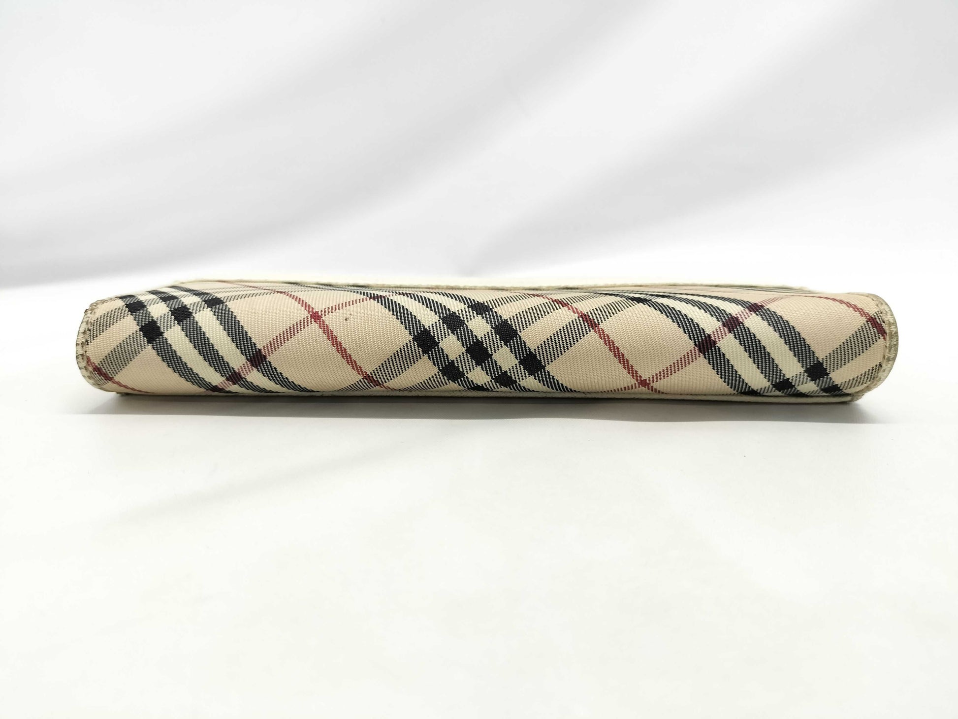Burberry wallet wallet