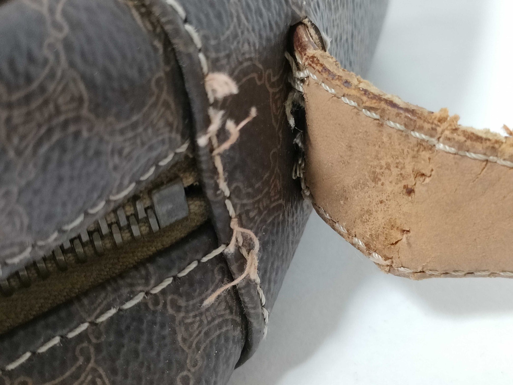CELINE Shoulder Bag