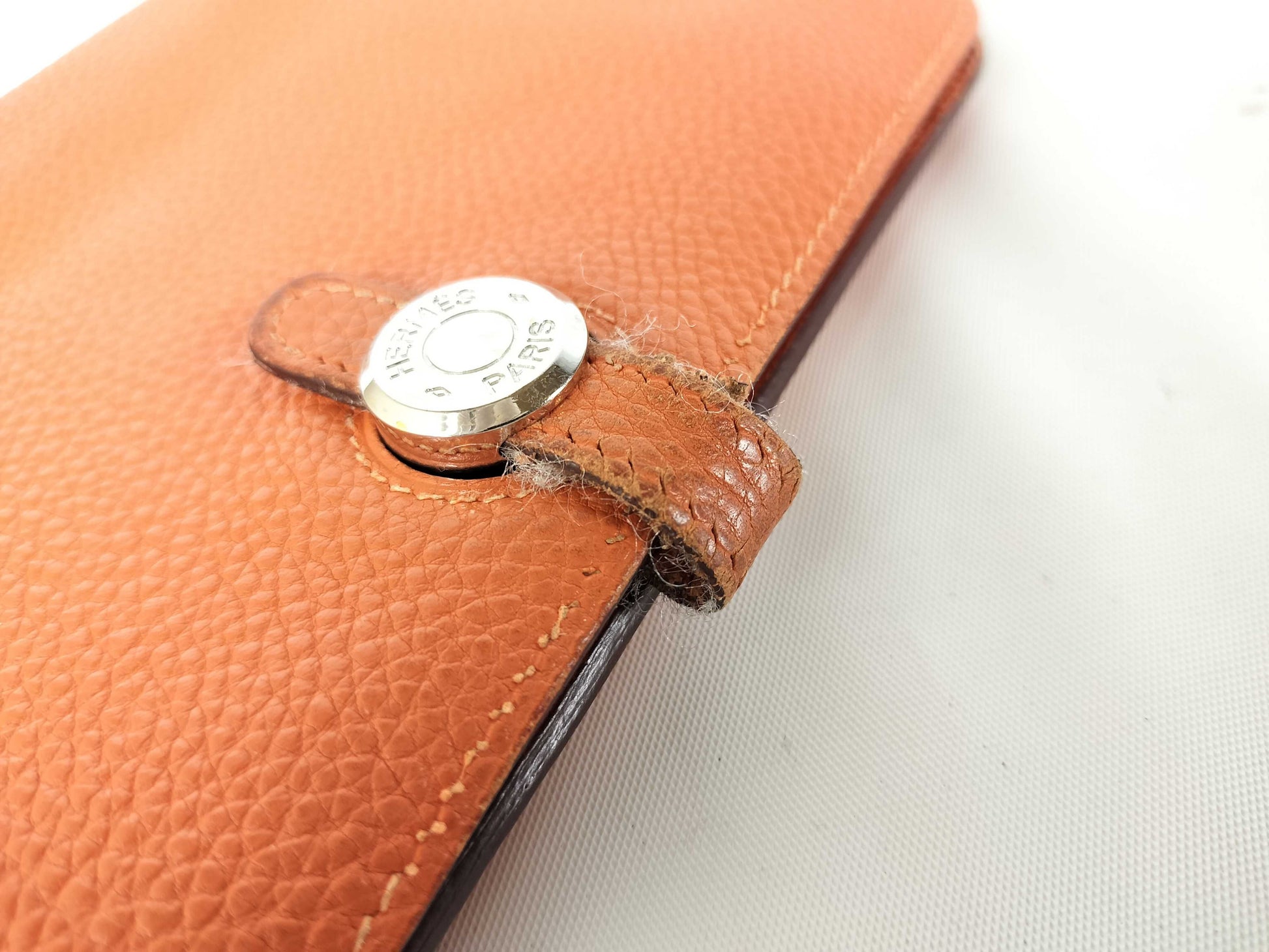 HERMES [Engraved] □H Dogon Orange / □H Wallet