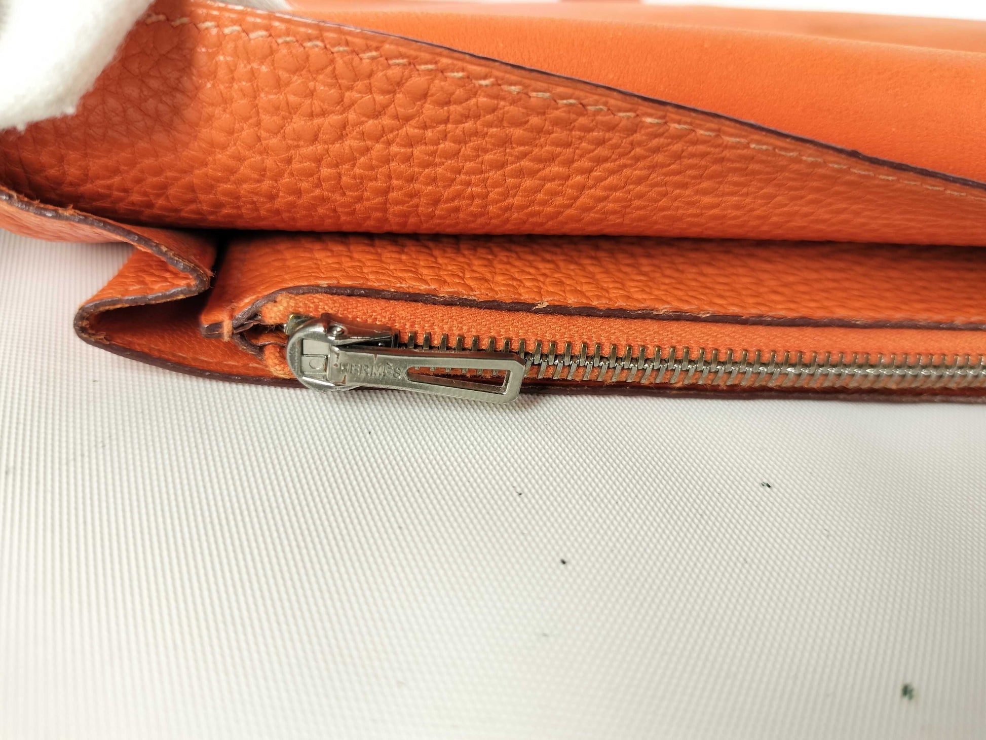 HERMES [Engraved] □H Dogon Orange / □H Wallet