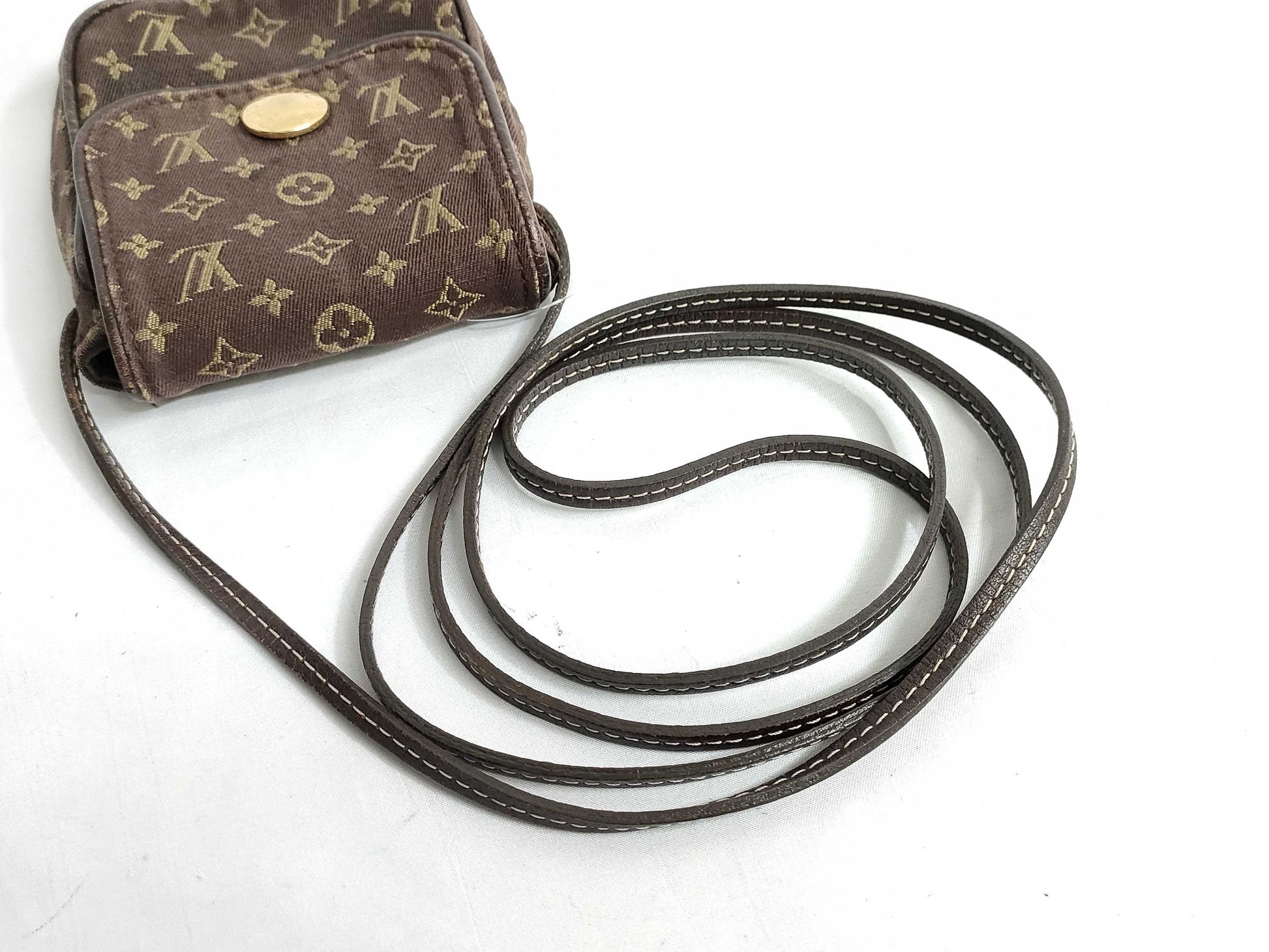 LOUIS VUITTON Monogram Mini Run Cancun Shoulder Bag