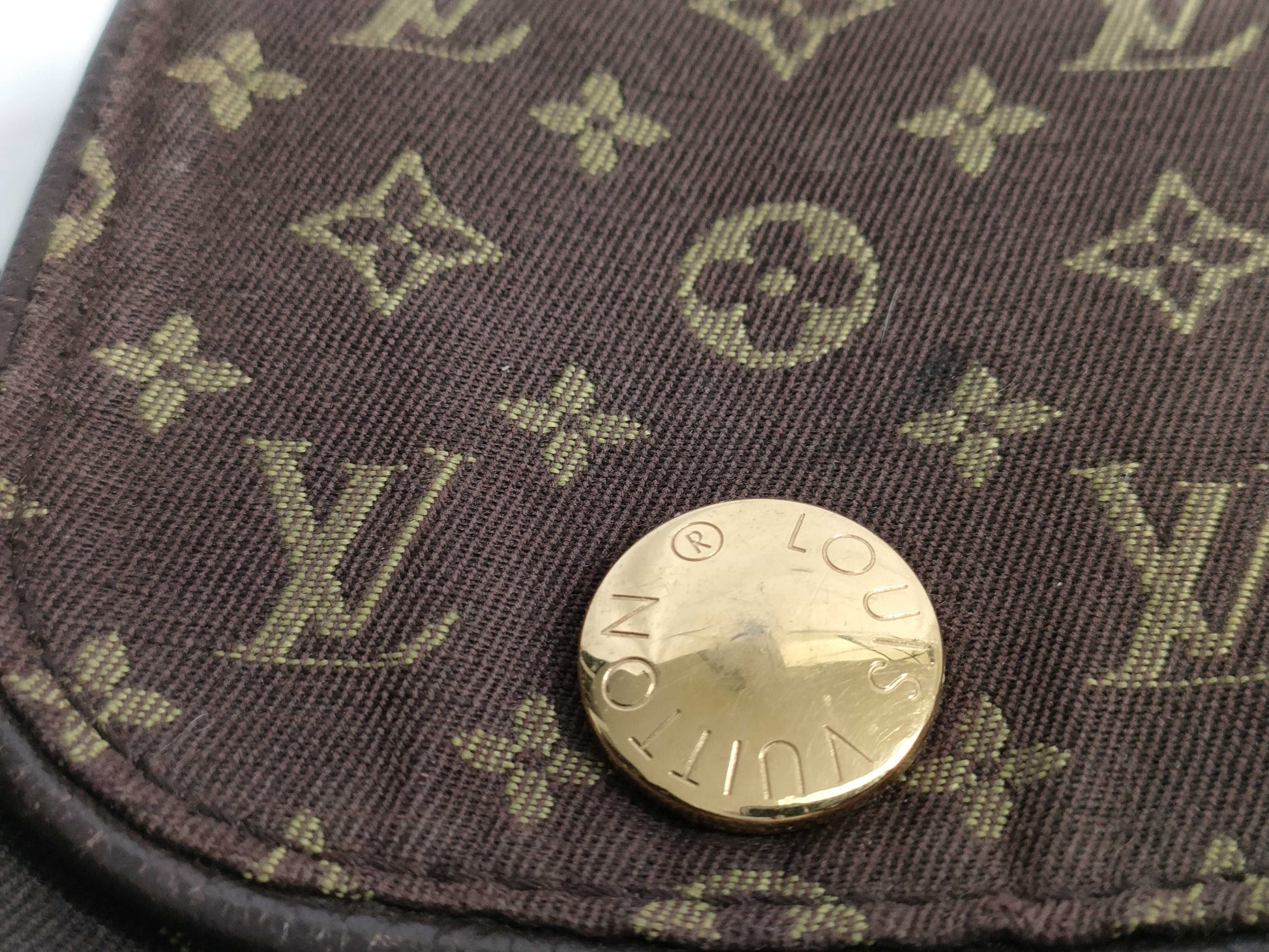 LOUIS VUITTON Monogram Mini Run Cancun Shoulder Bag