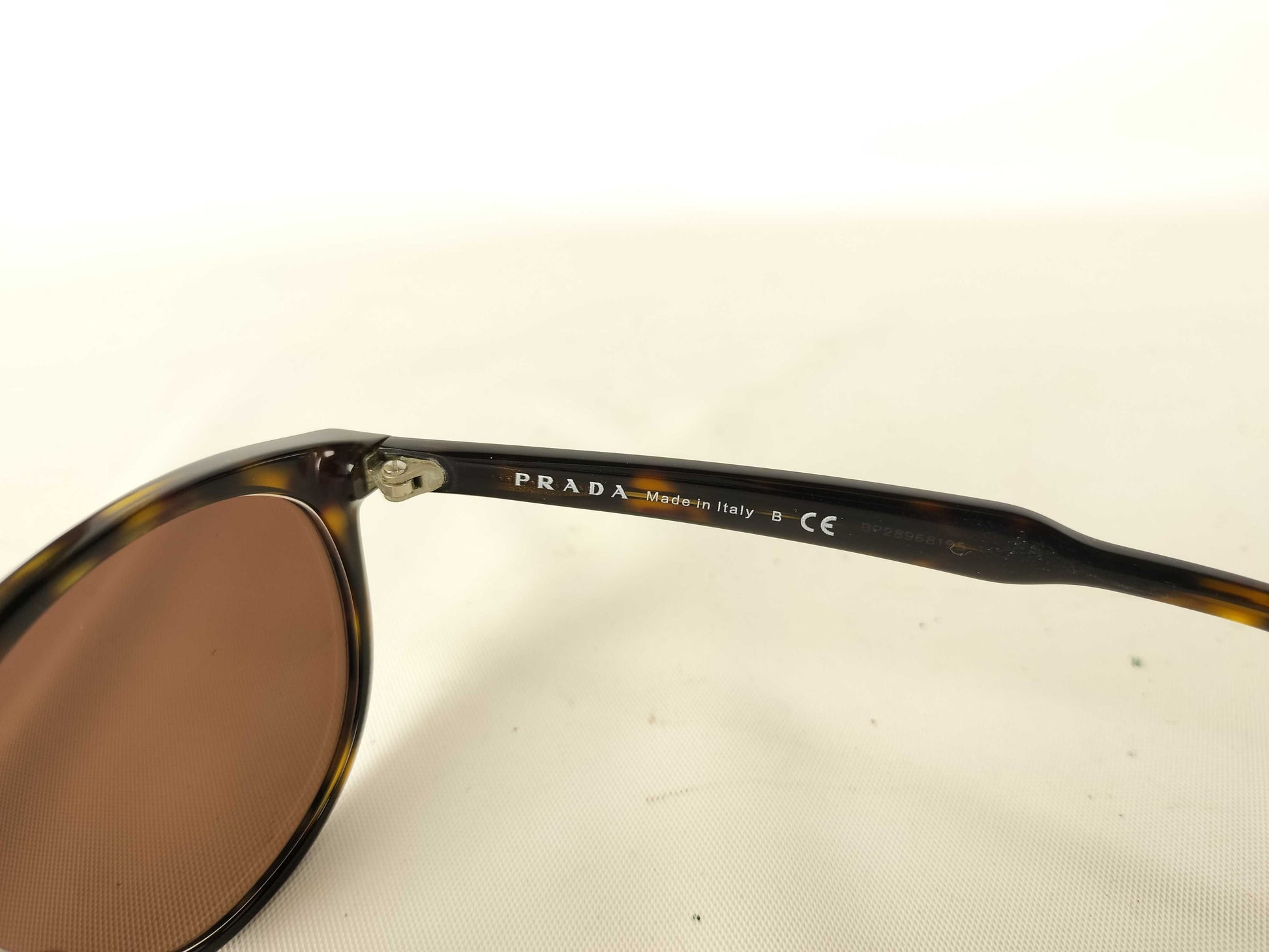  PRADA VPR03T / Boxed Sunglasses/Eyeglasses