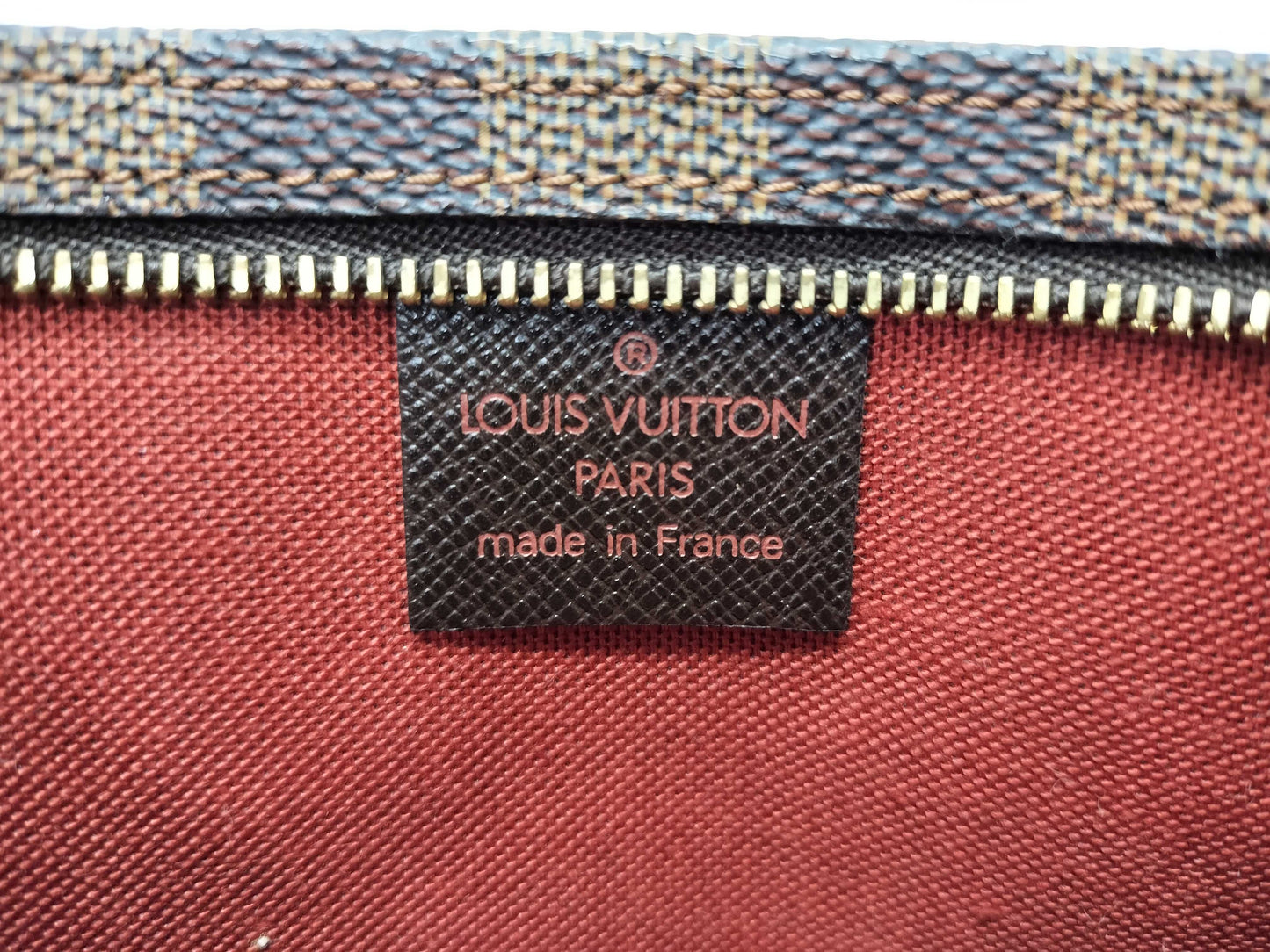 LOUIS VUITTON NO0958 Damier N51982 Damier Truth Makeup Pouch