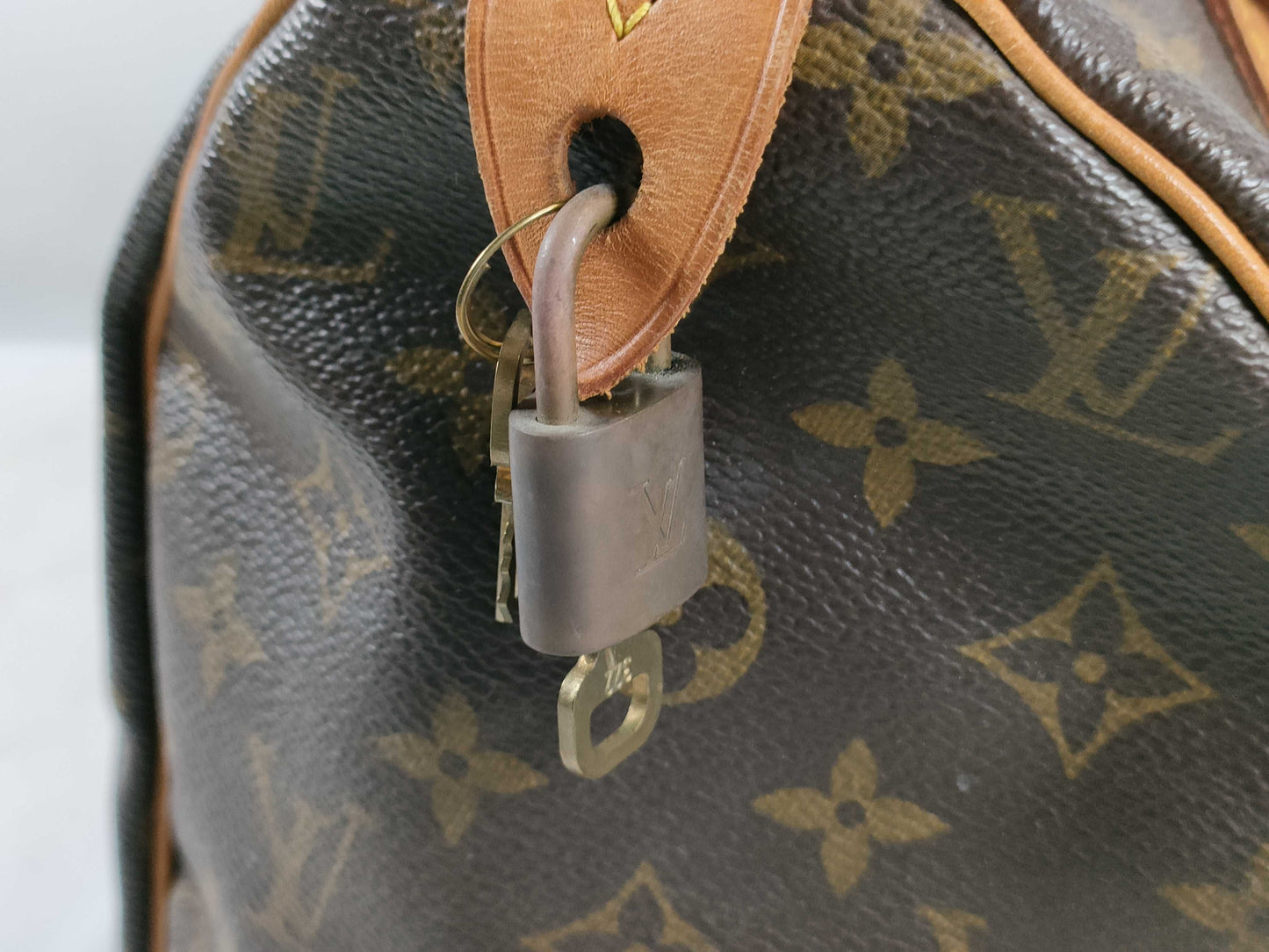 LOUIS VUITTON RFID Unverified TH 0072 Monogram M41108 Speedy 30 Handbag