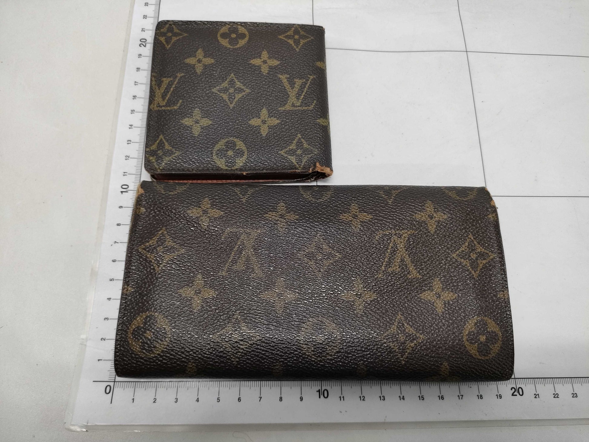 LOUIS VUITTON Monogram 2-Piece Wallet Set