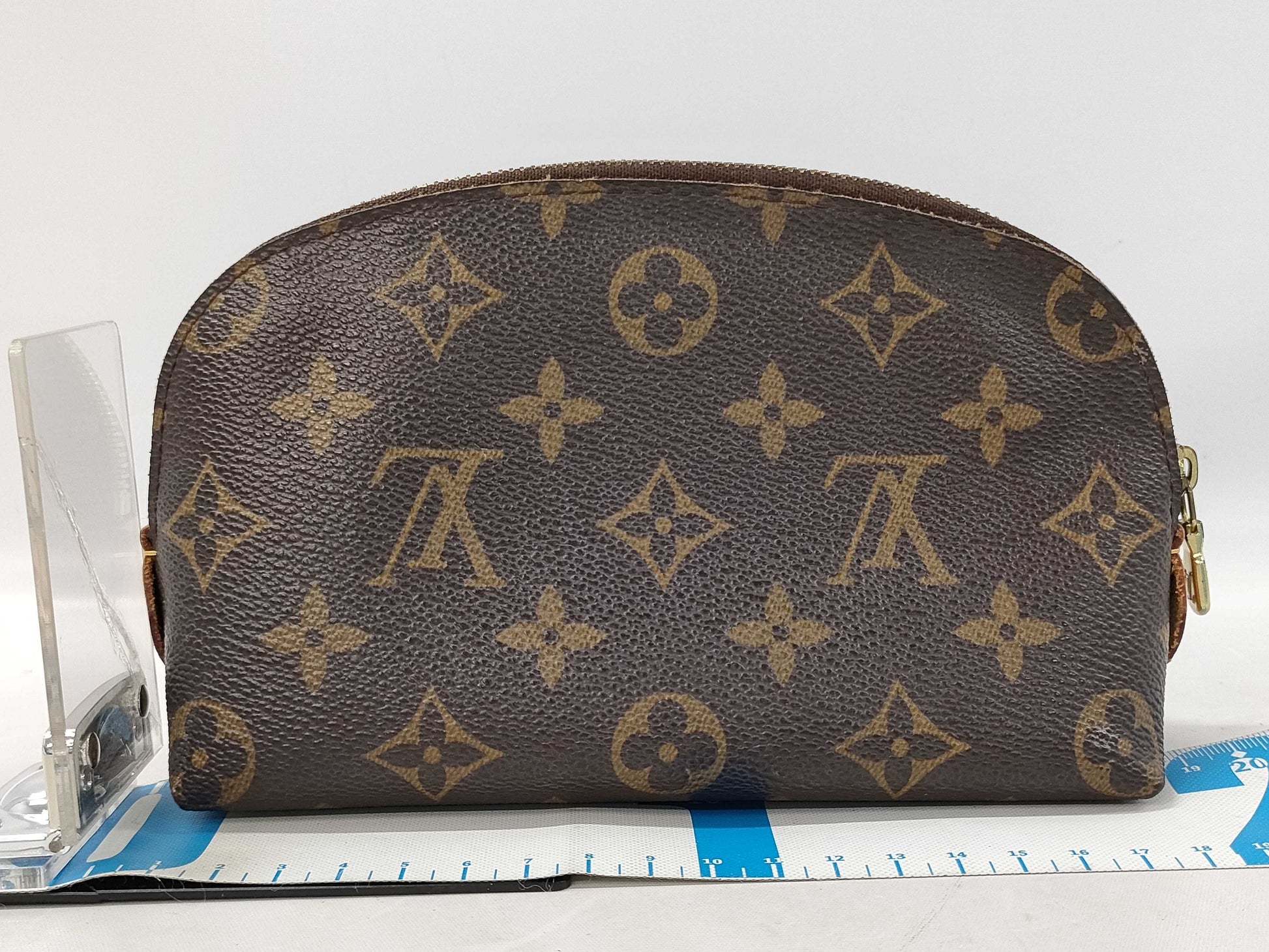 LOUIS VUITTON Monogram Cosmetic Pouch