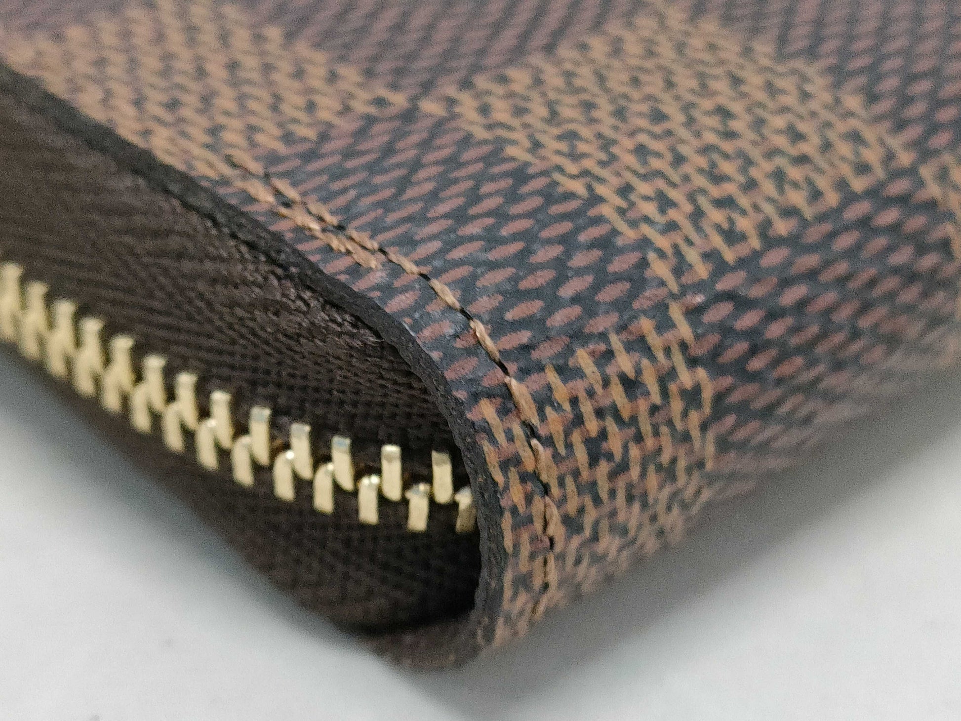 LOUIS VUITTON Damier N63070 Zippy Coin Purse