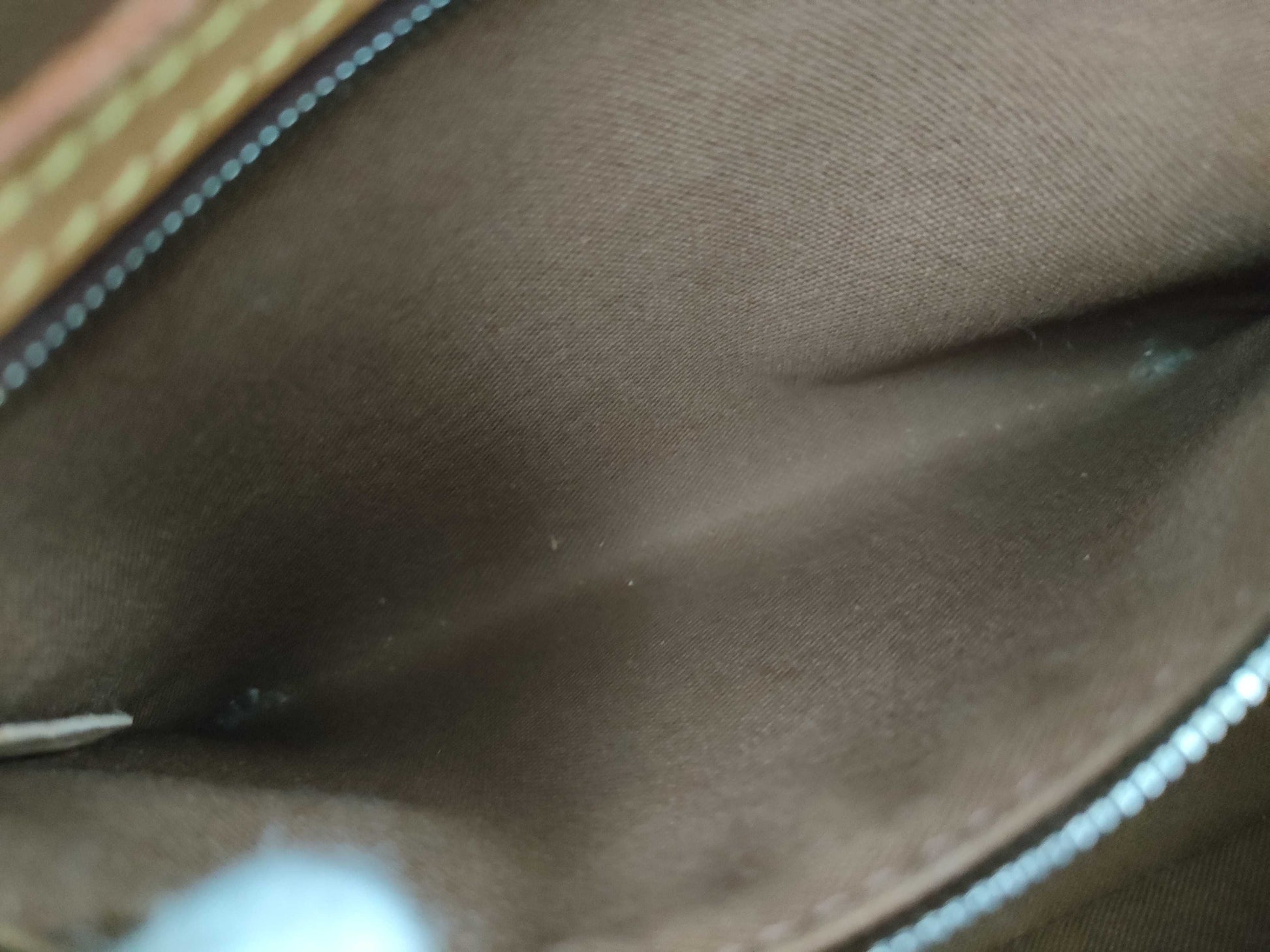 LOUIS VUITTON RFID verification failed. DU0025 Monogram M51147 Mini Looping Shoulder Bag.
