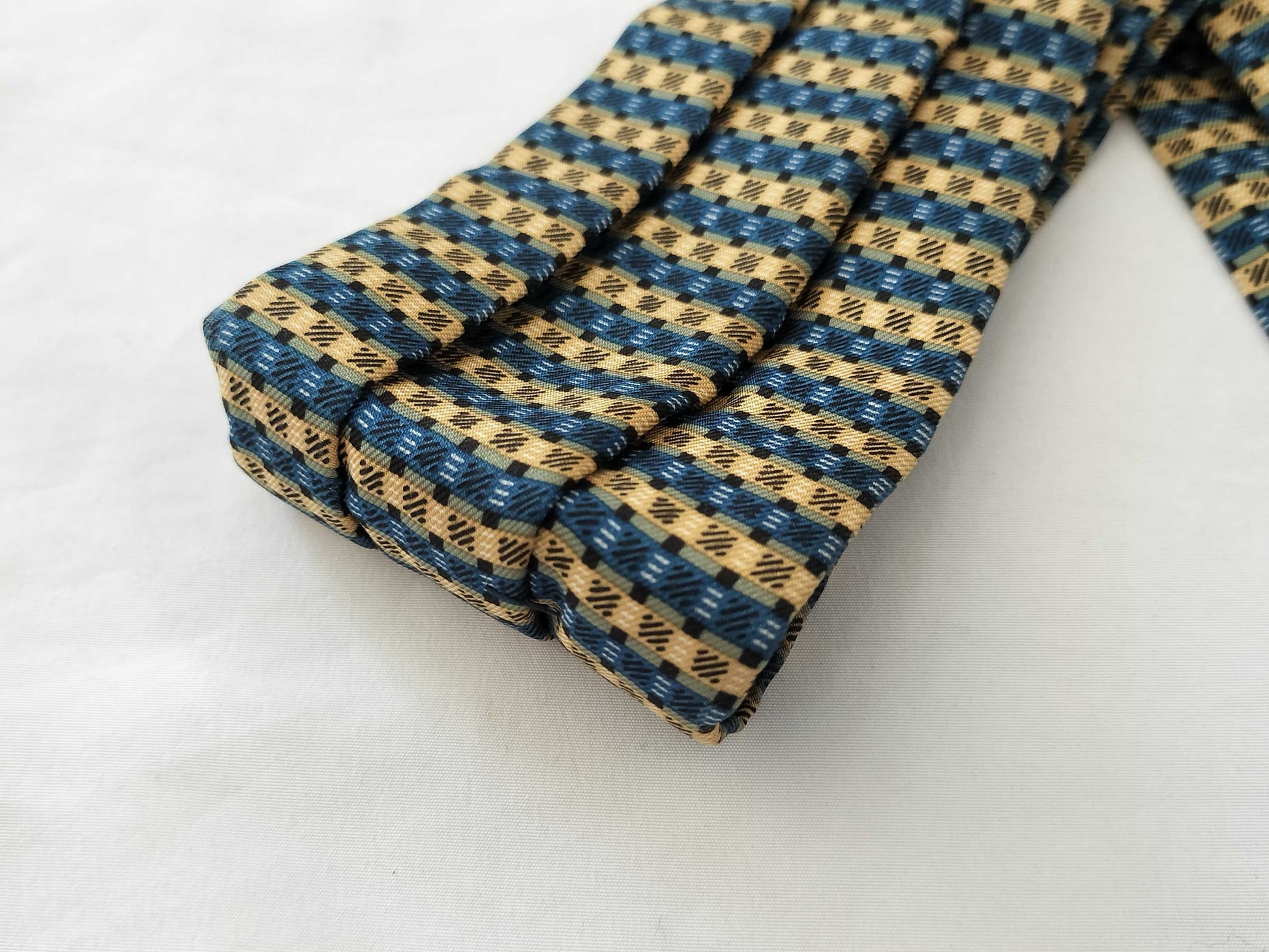 HERMES Carre Ascot Tie Blue Scarf