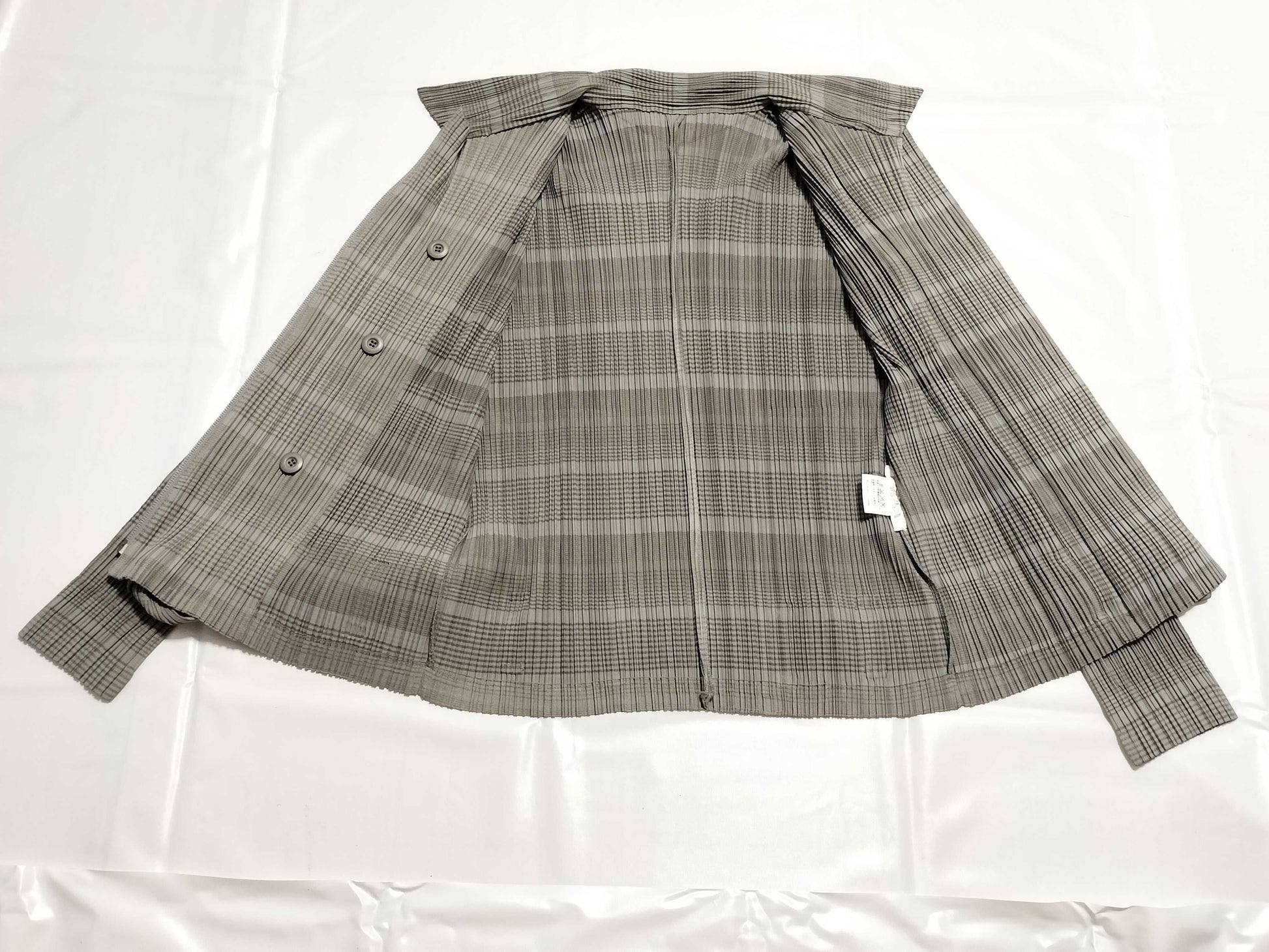 ISSEY MIYAKE Pleated Belted Top
