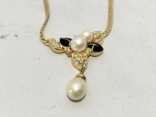 Dior Faux Pearl Necklace/Earrings *2 Set Accessories Collection Accessories Collection 