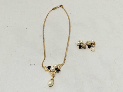 Dior Faux Pearl Necklace/Earrings *2 Set Accessories Collection Accessories Collection 